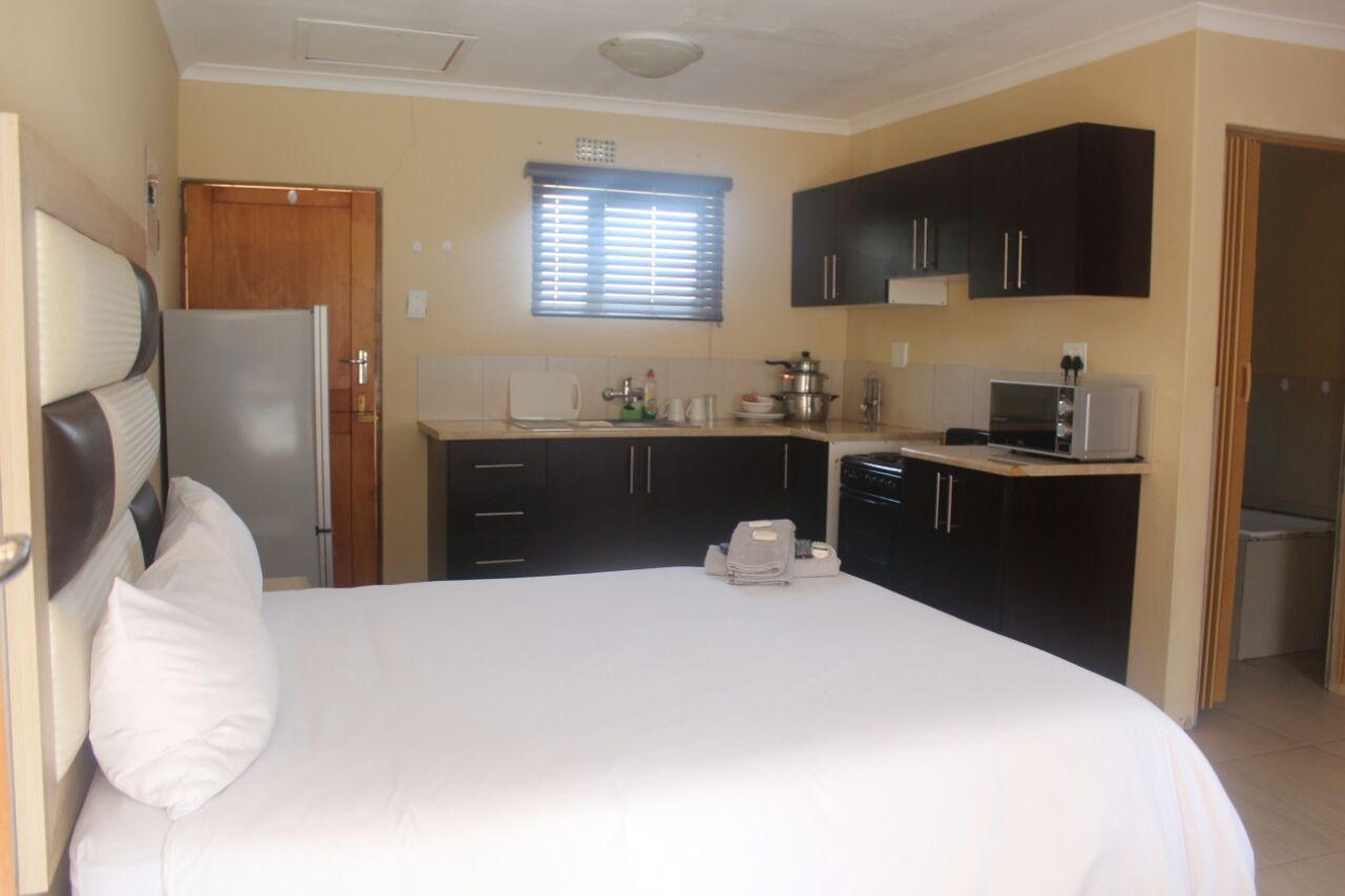 Mbopha Guest House Ulundi Екстер'єр фото